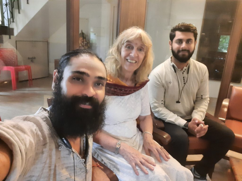 क्या आप मुझे बता सकते हैं कि हिन्दू धर्म क्या है?